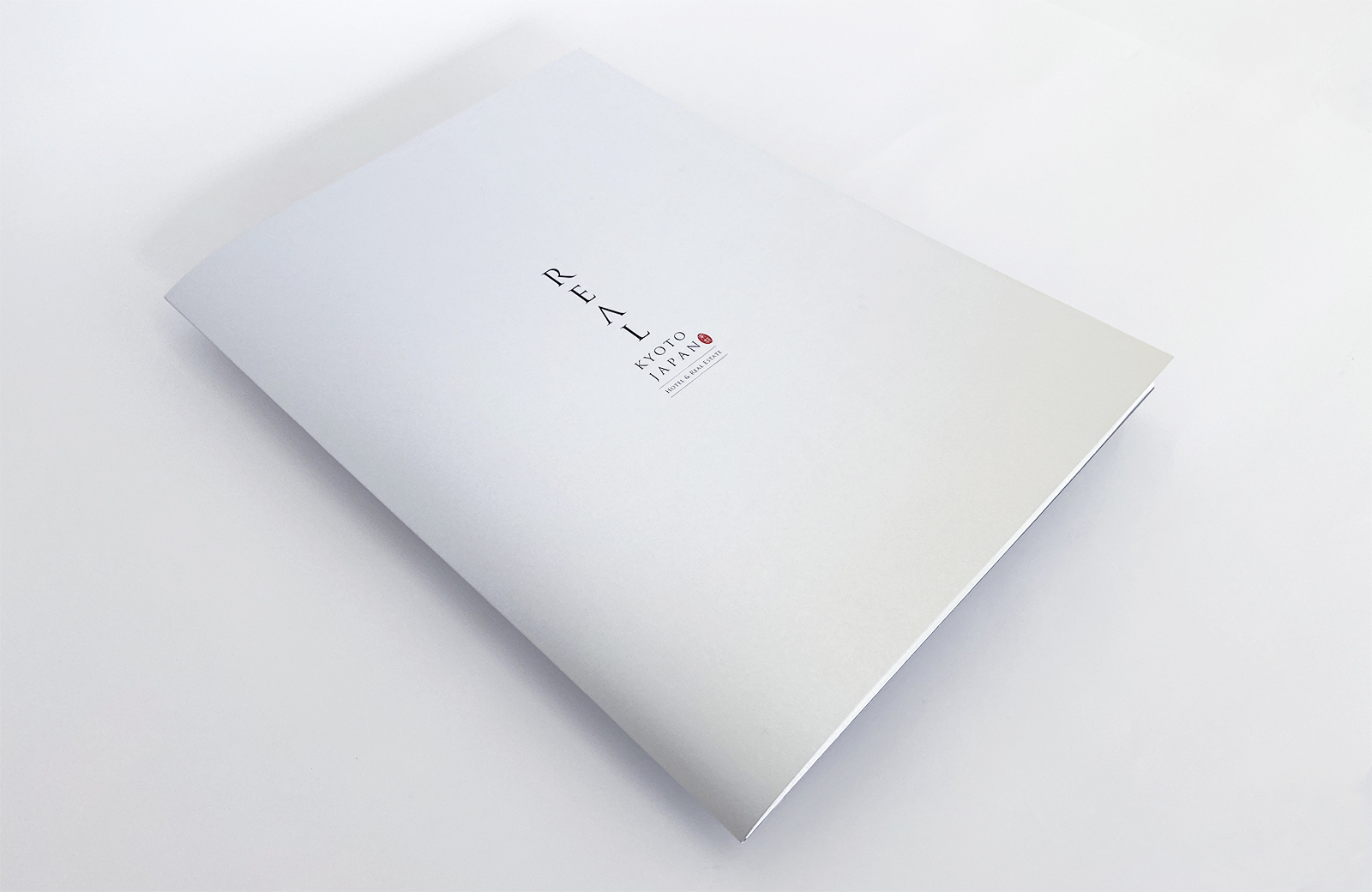 <span>PAMPHLET</span><br>株式会社レアル<br>海外向け宿泊案内